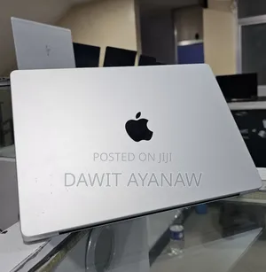 New Laptop Apple MacBook Air 2024 M3 13-Inch 8GB Apple M3 SSD 512GB