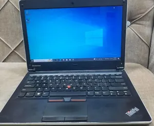 Laptop Lenovo ThinkPad Yoga 4GB Intel Pentium HDD 500GB