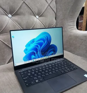 New Laptop Dell XPS 13 8GB Intel Core I5 SSD 512GB