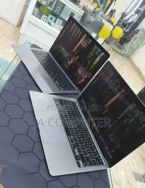 Photo - New Laptop Apple MacBook Air 2020 M1 16GB Apple M1 SSD 256GB