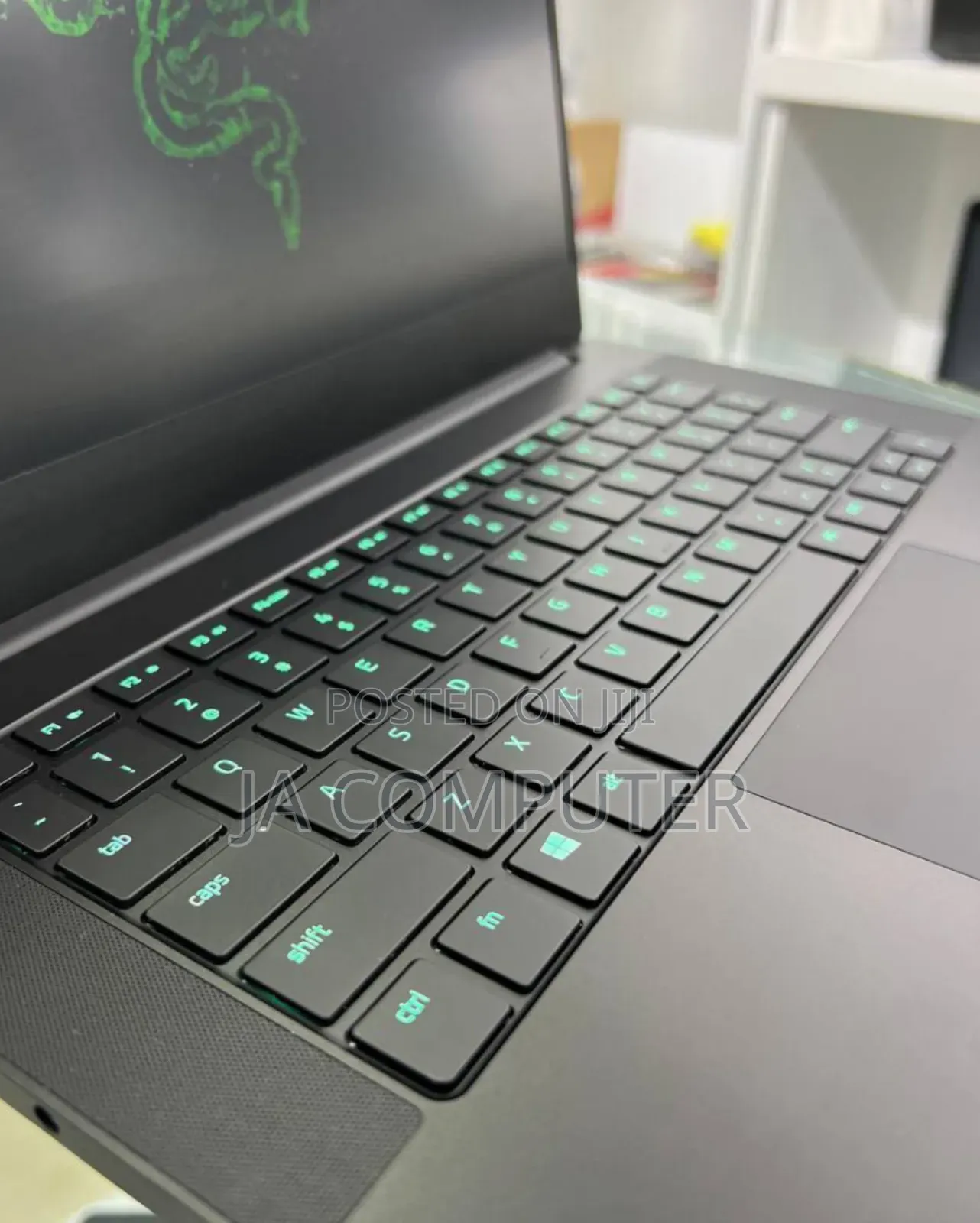 New Laptop Razer Blade 16GB AMD Ryzen 9 SSD 1T