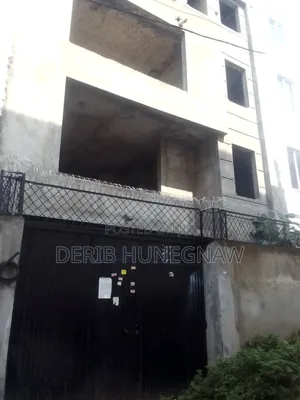 3bdrm Townhouse/Terrace in ለቡ ጋርመንት, Nifas Silk-Lafto for sale