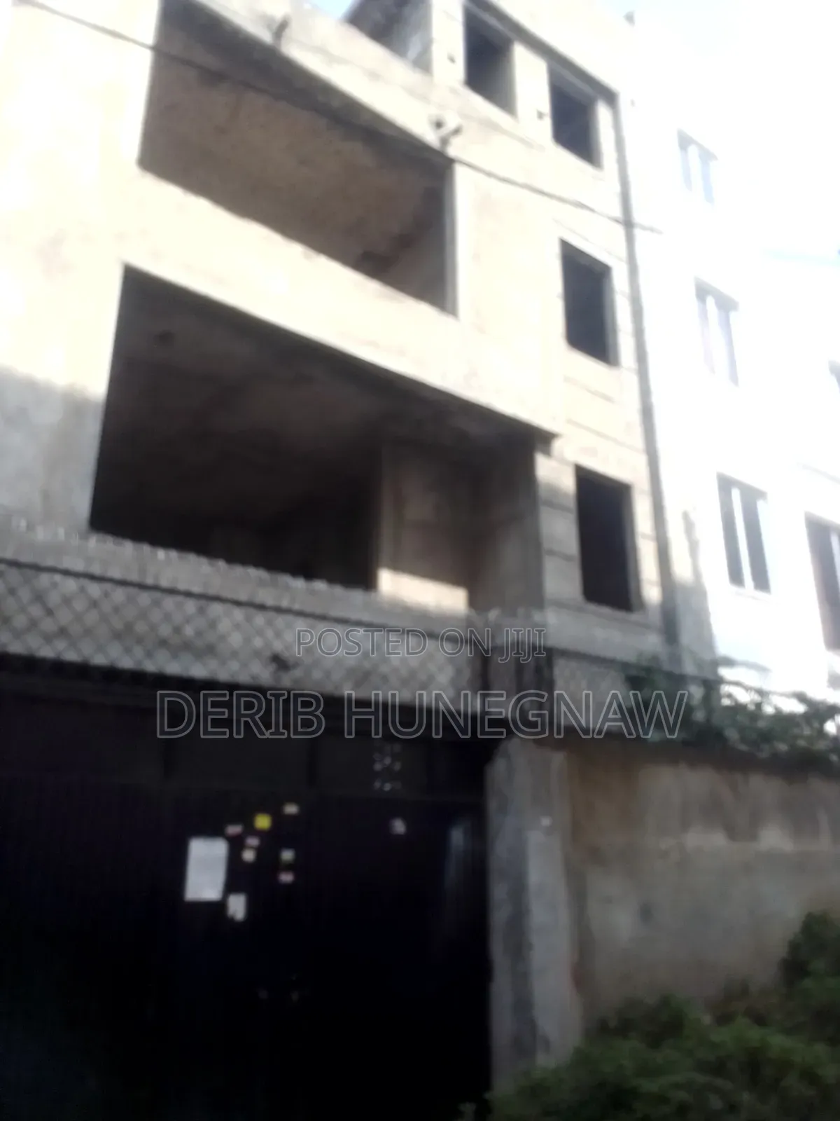 3bdrm Townhouse/Terrace in ለቡ ጋርመንት, Nifas Silk-Lafto for sale