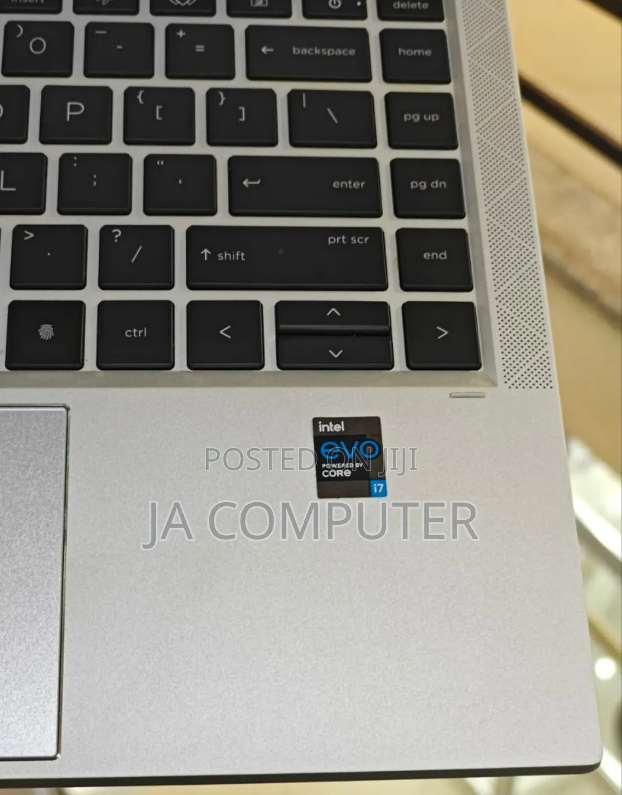 New Laptop HP EliteBook 1040 G8 16GB Intel Core I7 SSD 512GB