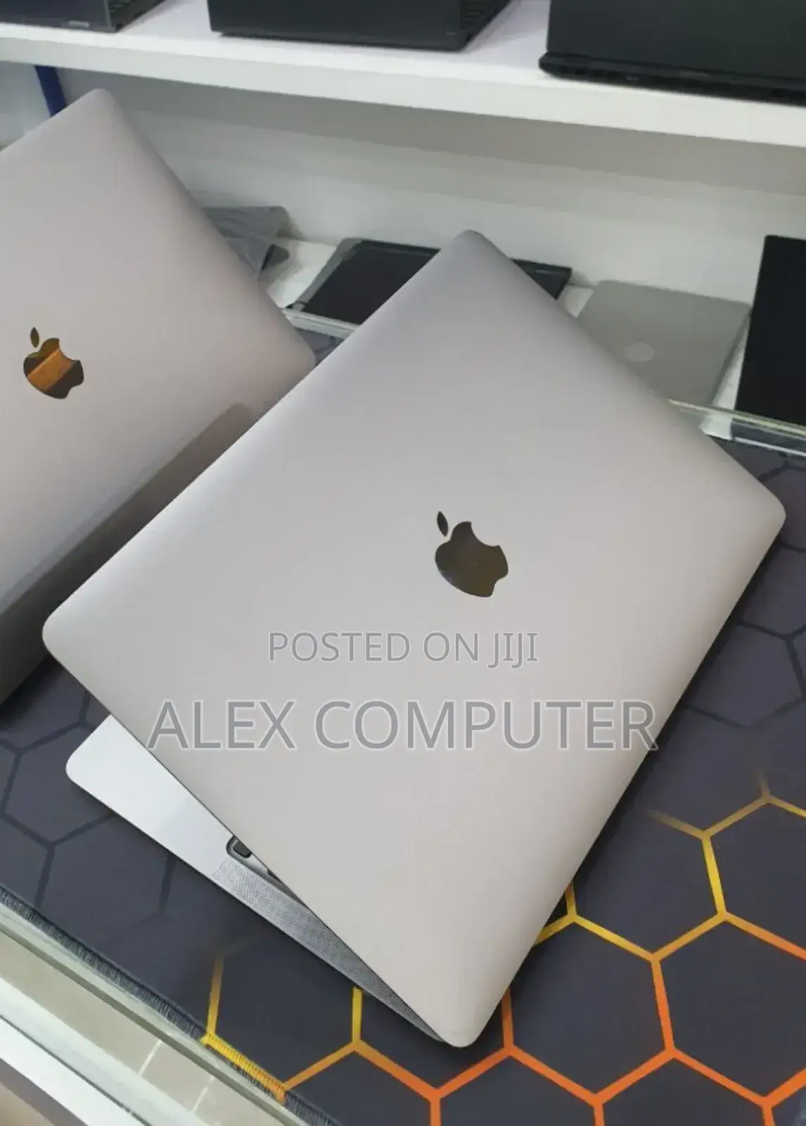 New Laptop Apple MacBook Air 2020 M1 16GB Apple M1 SSD 256GB