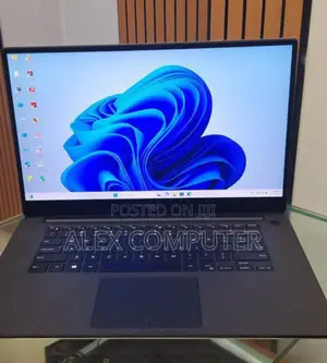 New Laptop Dell XPS 15 32GB Intel Core I9 SSD 2T