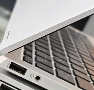 New Laptop HP EliteBook 1040 G8 16GB Intel Core I7 SSD 512GB