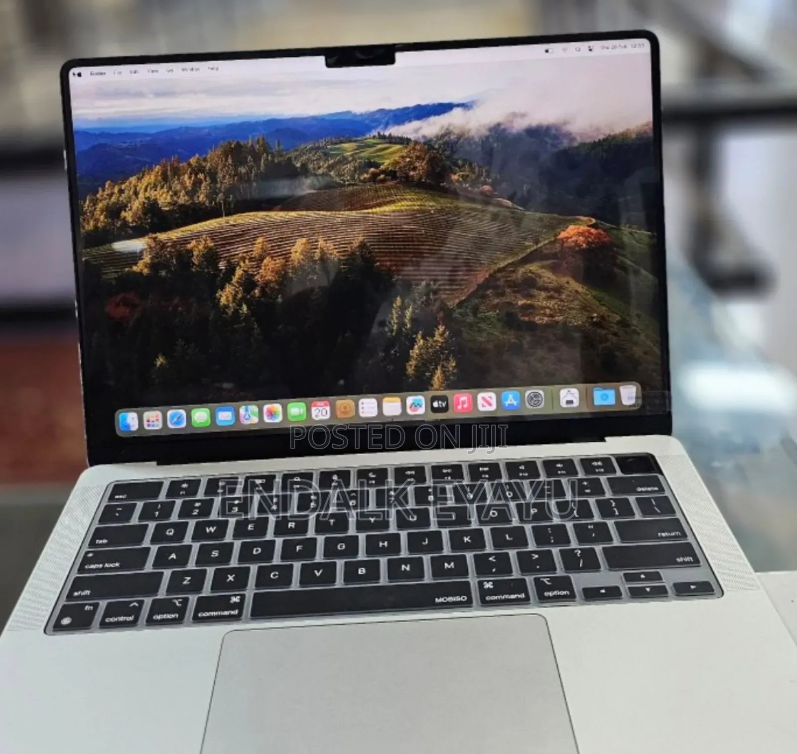 New Laptop Apple MacBook 8GB Apple M3 Pro SSD 512GB