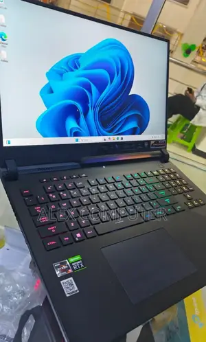 New Laptop Asus ROG Strix G17 32GB AMD Ryzen 9 SSD 1T