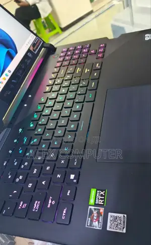 New Laptop Asus ROG Strix G17 32GB AMD Ryzen 9 SSD 1T