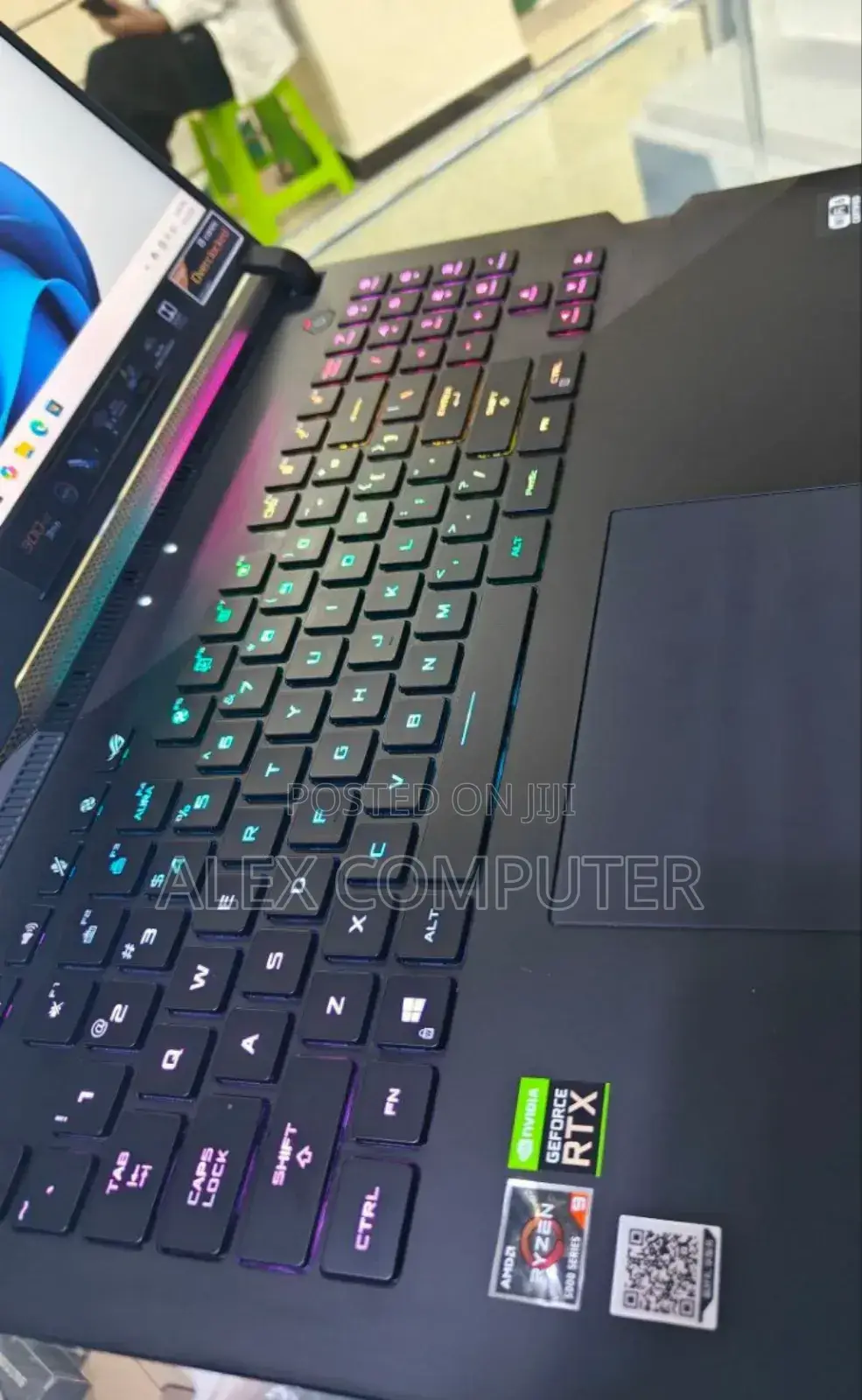 New Laptop Asus ROG Strix G17 32GB AMD Ryzen 9 SSD 1T