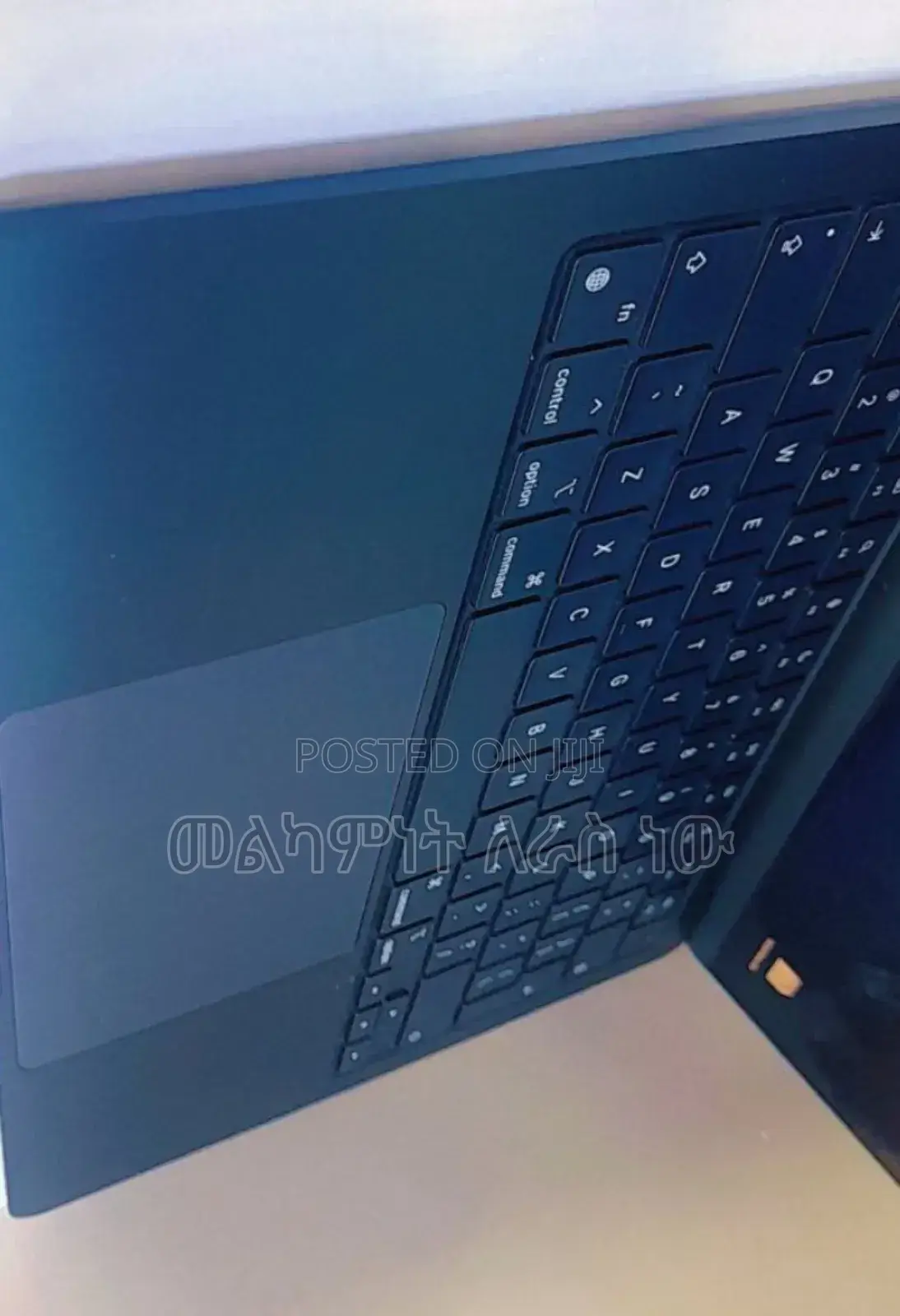 New Laptop Apple MacBook Air 2022 M2 8GB Apple M2 SSD 256GB