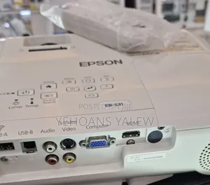 Photo - Eepson Projector Model Name: Eb-S31 Has : Bag Remote Hardware I