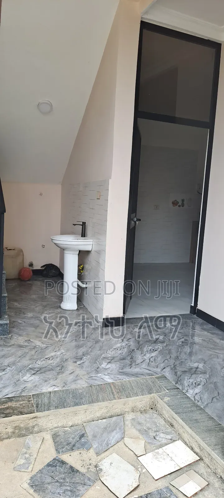 2bdrm House in Kolfe Keranio for rent