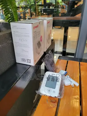 Photo - The Easy-to-Use Blood Pressure Monitor
Operated by a Single Button