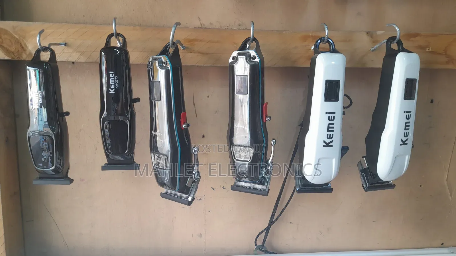 የፀጉር መቁረጫ ቶንዶስ Geemy 6680 Hair Clipper Tondos– Precision Grooming
