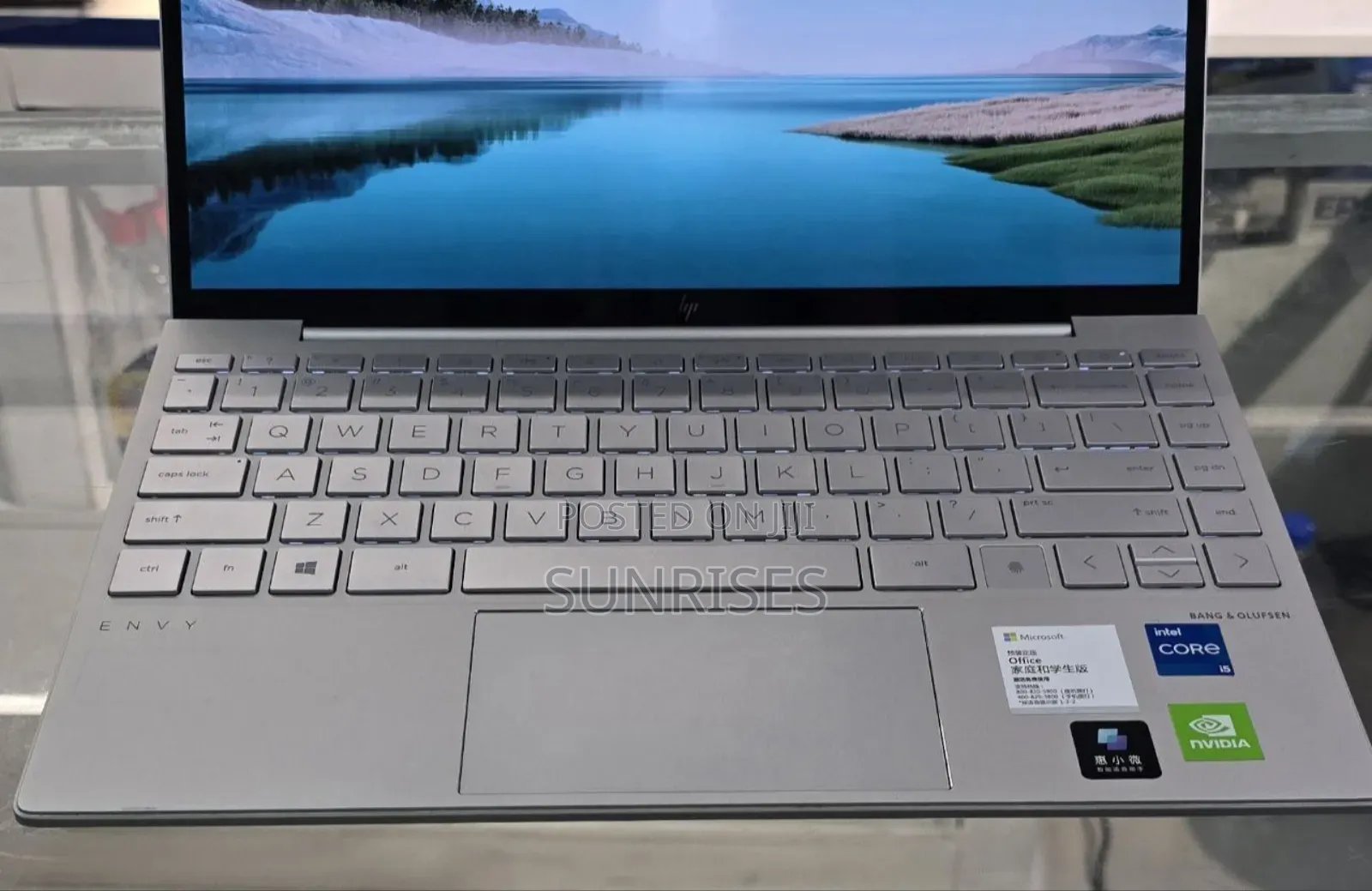 New Laptop HP Envy 13t 16GB Intel Core I5 SSD 512GB