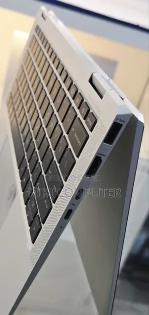 New Laptop HP EliteBook X360 1040 G7 16GB Intel Core I7 SSD 512GB