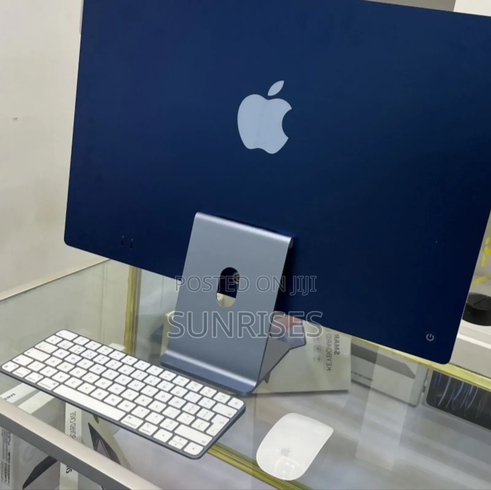 New Desktop Computer Apple iMac M3 8GB Apple M3 SSD 256GB