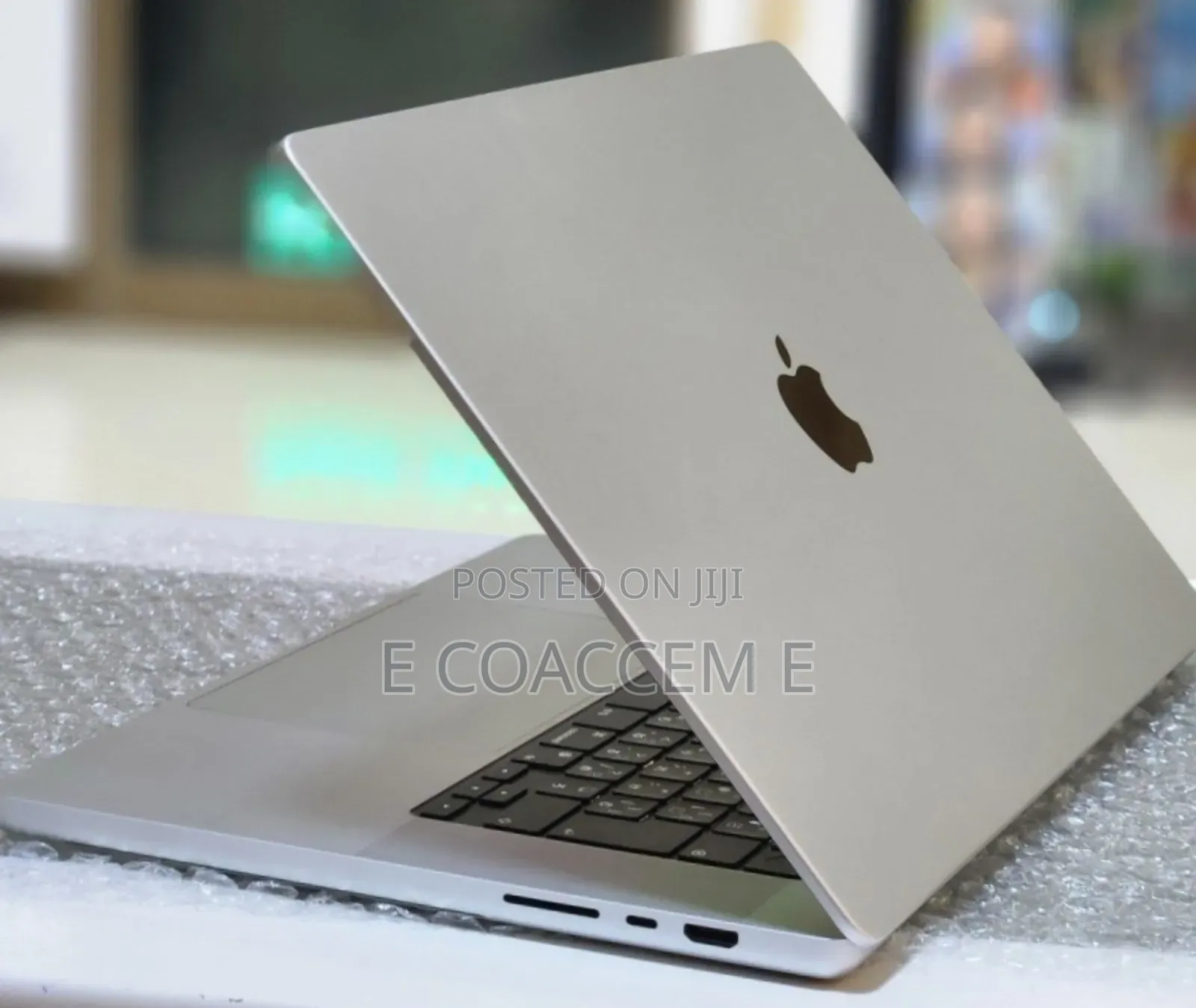 New Laptop Apple MacBook 32GB Apple M1 Pro SSD 512GB