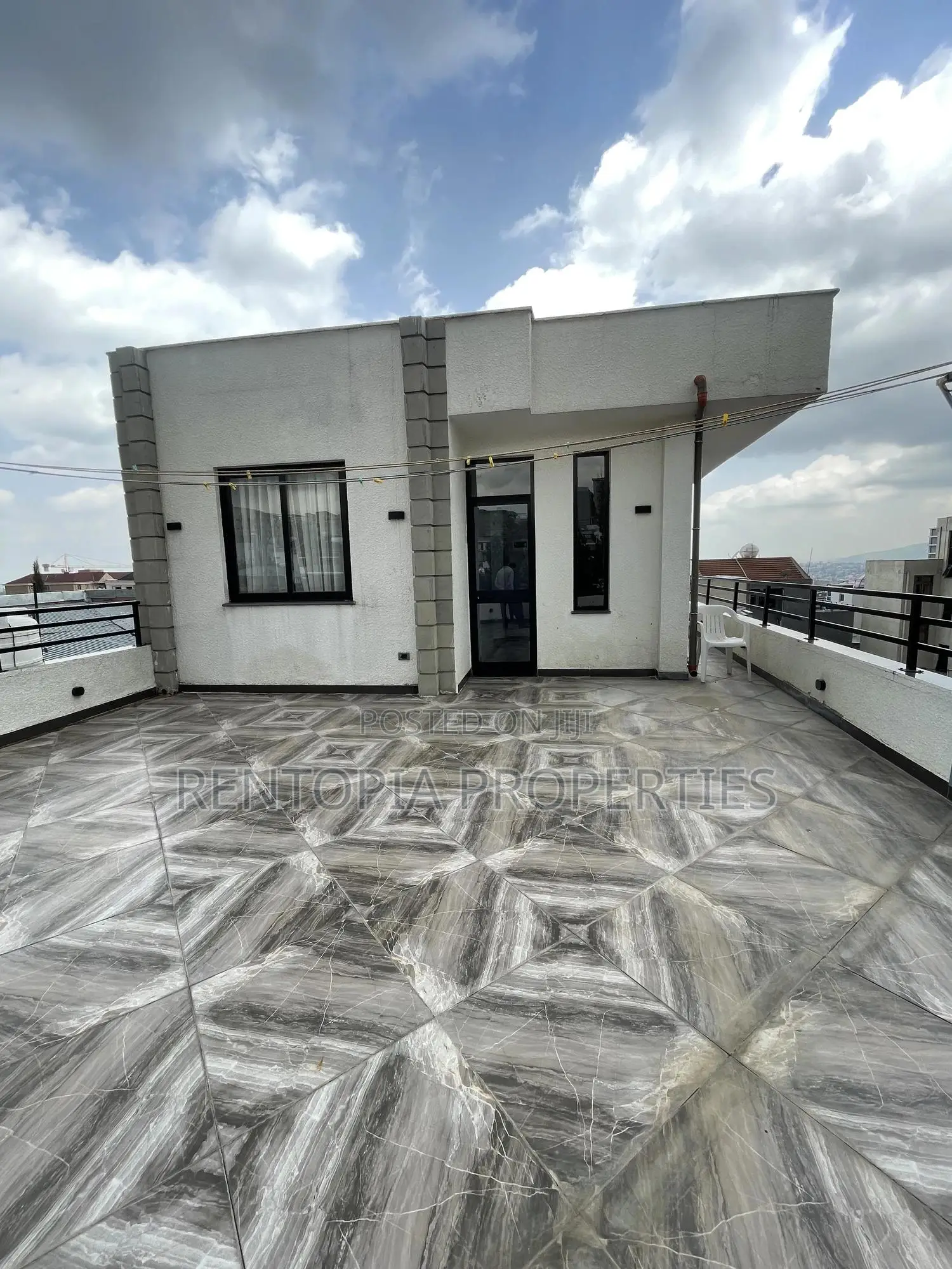 5bdrm House in Bole for rent