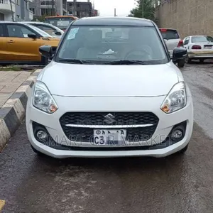 Photo - Suzuki Swift 2022 Black