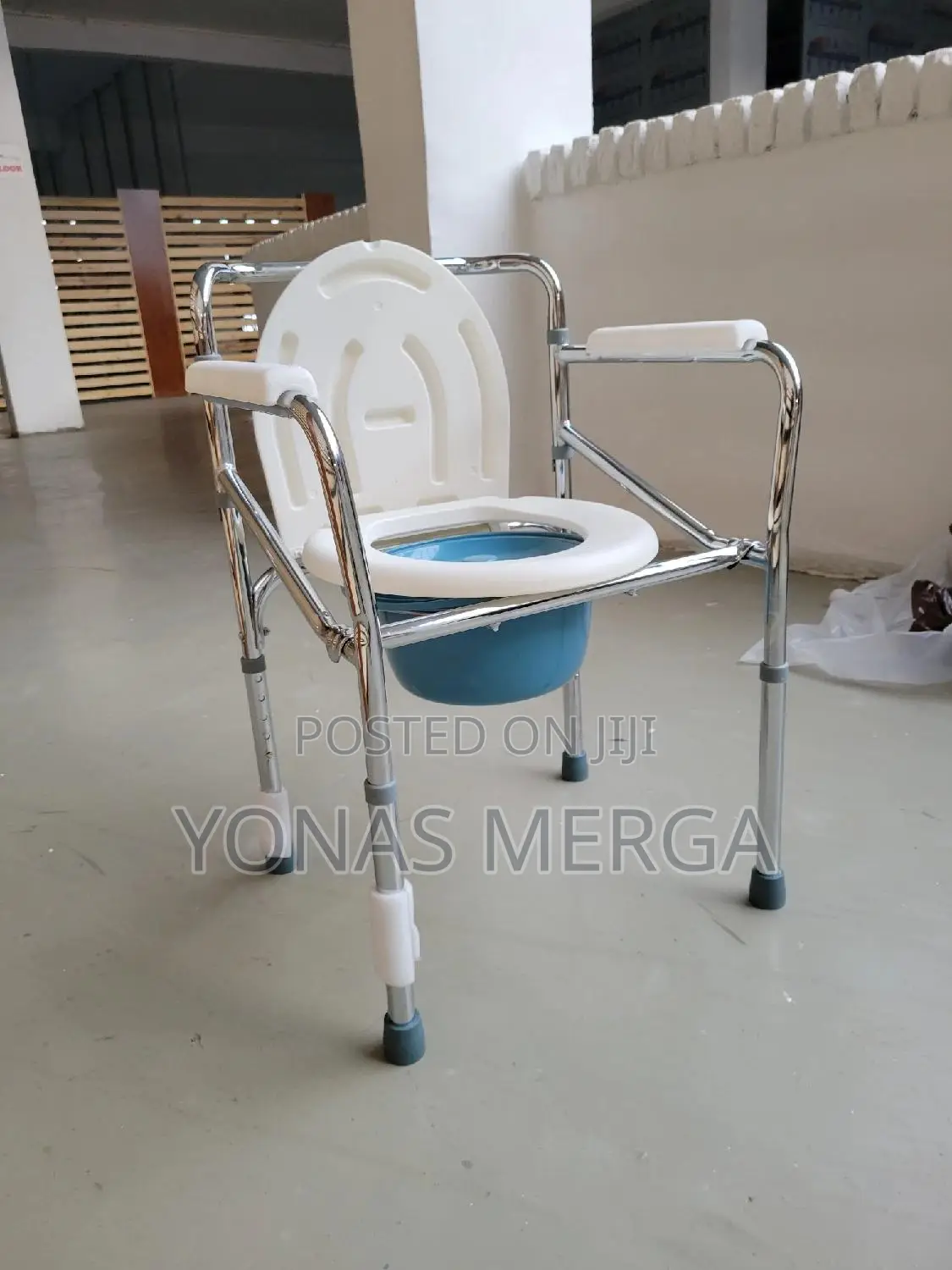 Commode Toilet Chair輝_pot#Potty Chair蚤፬a Sturdy Frame, a Seat