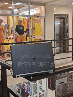 Laptop Dell Latitude E7470 8GB Intel Core I5 SSD 256GB