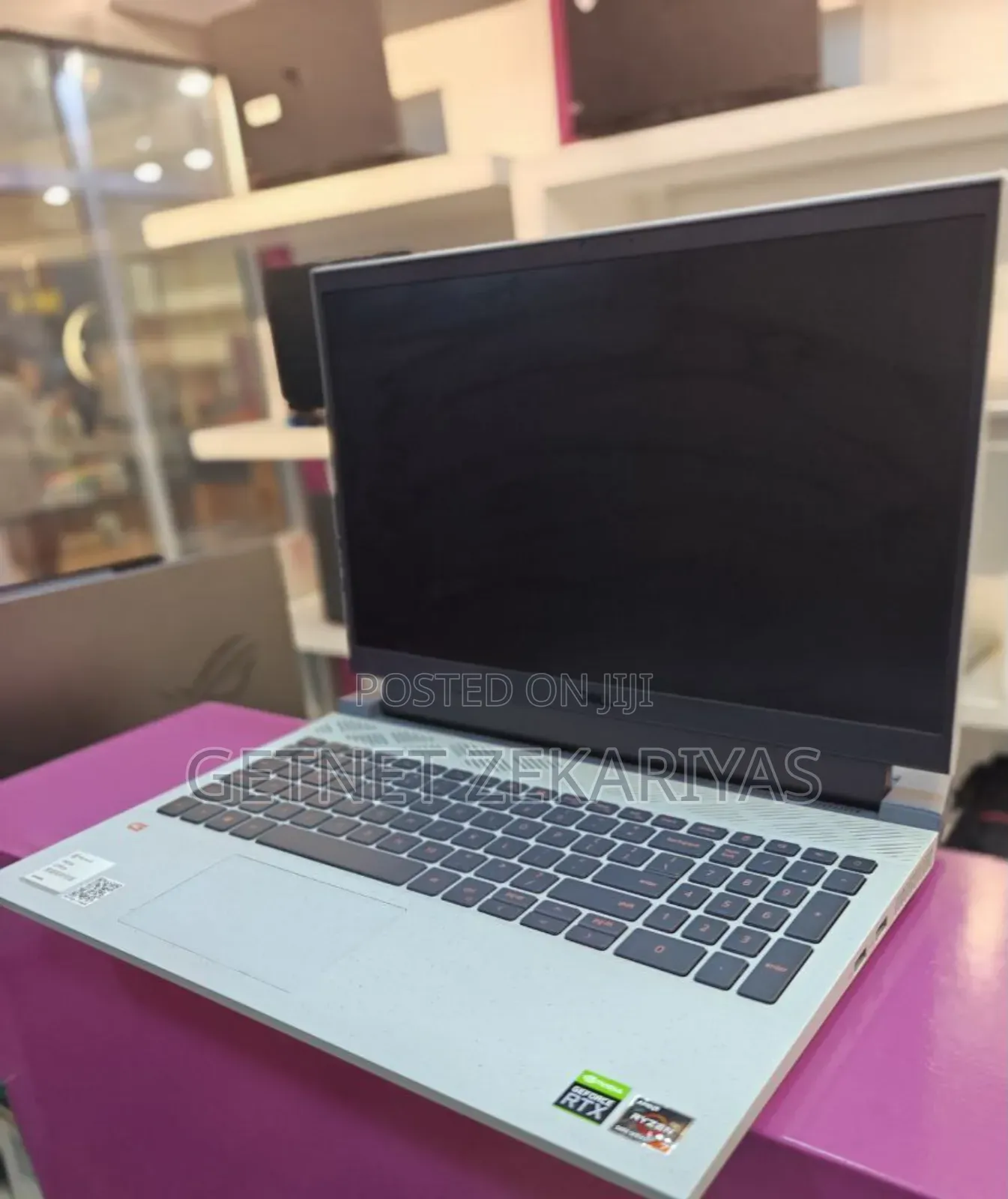 New Laptop Dell G15 5535 16GB AMD Ryzen 7 SSD 512GB