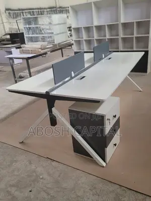 Photo - Workstation Table