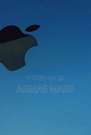 Photo - New Laptop Apple MacBook Air 2022 M2 8GB Apple M2 SSD 256GB