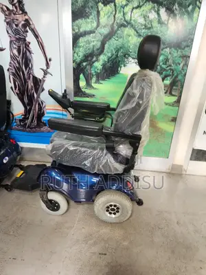 Photo - Electrical Wheelchair胎教wheelchair凳上digital Wheelchair建築wheelchair New