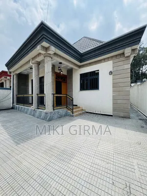 4bdrm Villa in ፊጋ, Bole for sale
