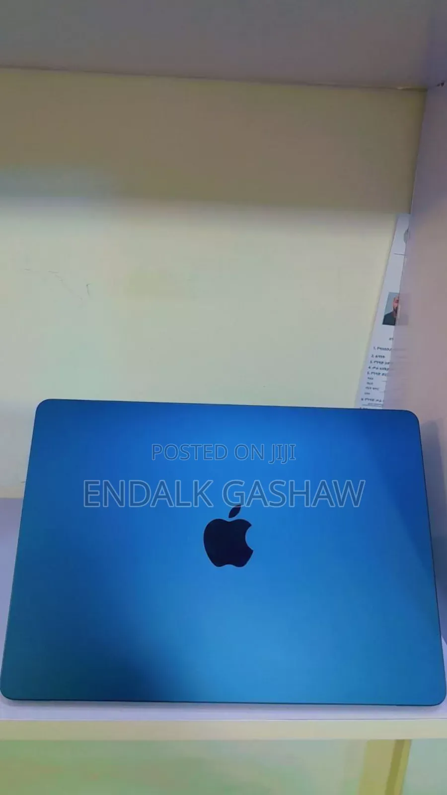 New Laptop Apple MacBook Air 2022 M2 8GB Intel Core M2 SSD 256GB