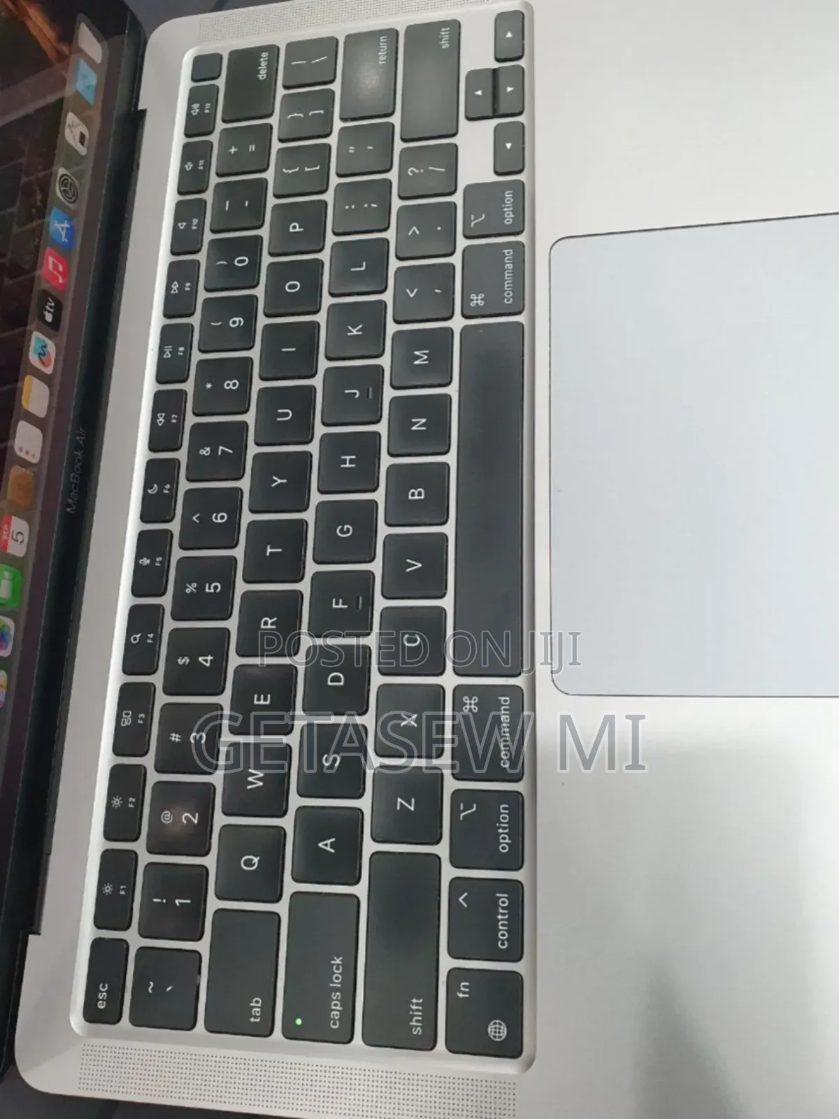 New Laptop Apple MacBook Air 2020 M1 16GB Apple M1 SSD 256GB