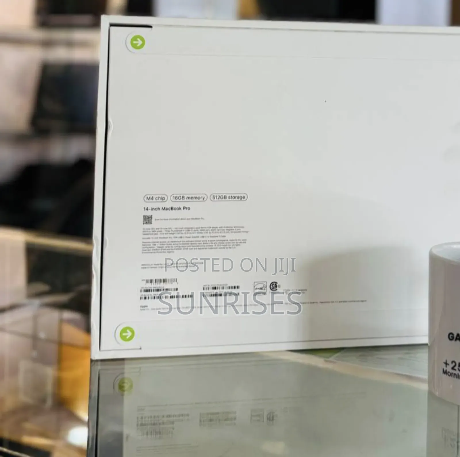 New Apple MacBook Pro 2024 M4 14-Inch 16GB Apple M4 Pro SSD 512GB