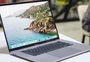 New Laptop Apple MacBook Pro 2019 32GB Intel Core I9 SSD 1T