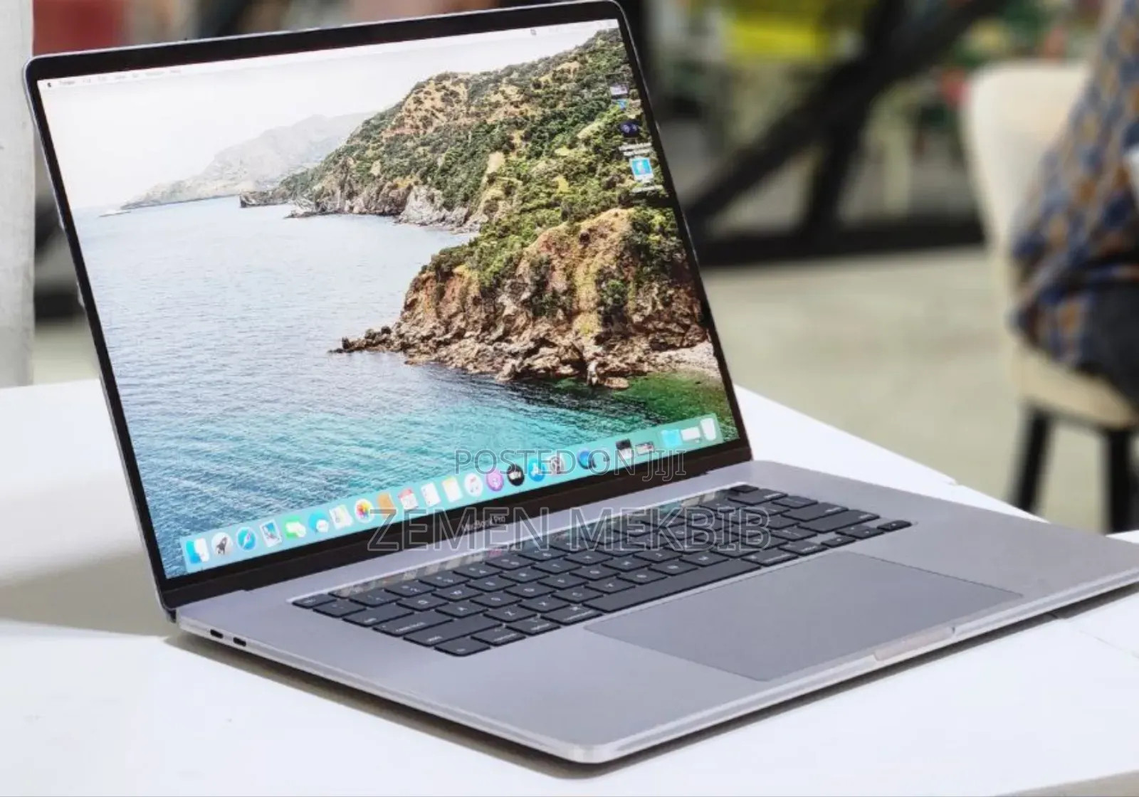 New Laptop Apple MacBook Pro 2019 32GB Intel Core I9 SSD 1T