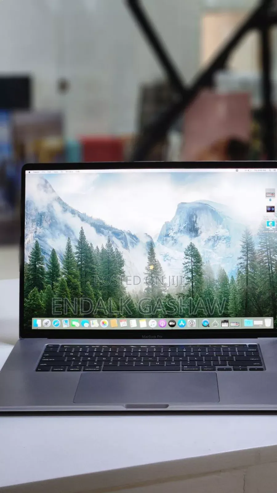 New Laptop Apple MacBook Pro 2019 32GB Intel Core I9 SSD 1T