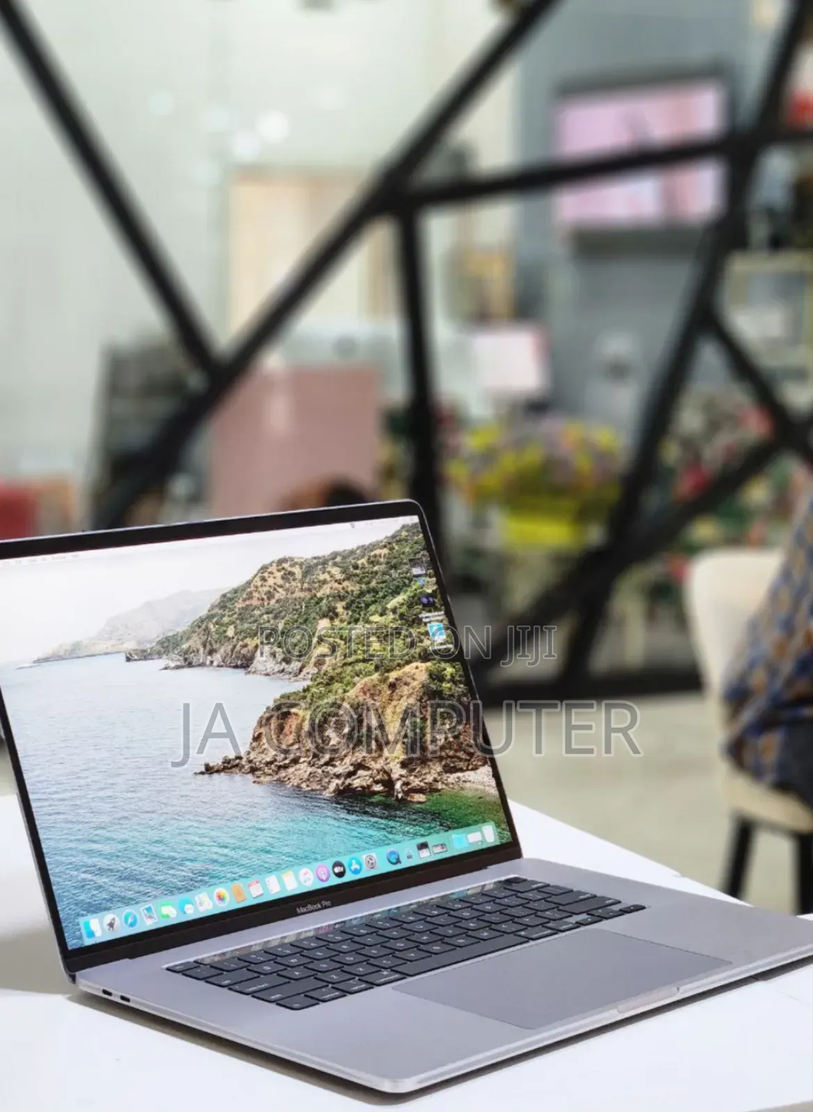 New Laptop Apple MacBook Pro 2019 32GB Intel Core I9 SSD 1T