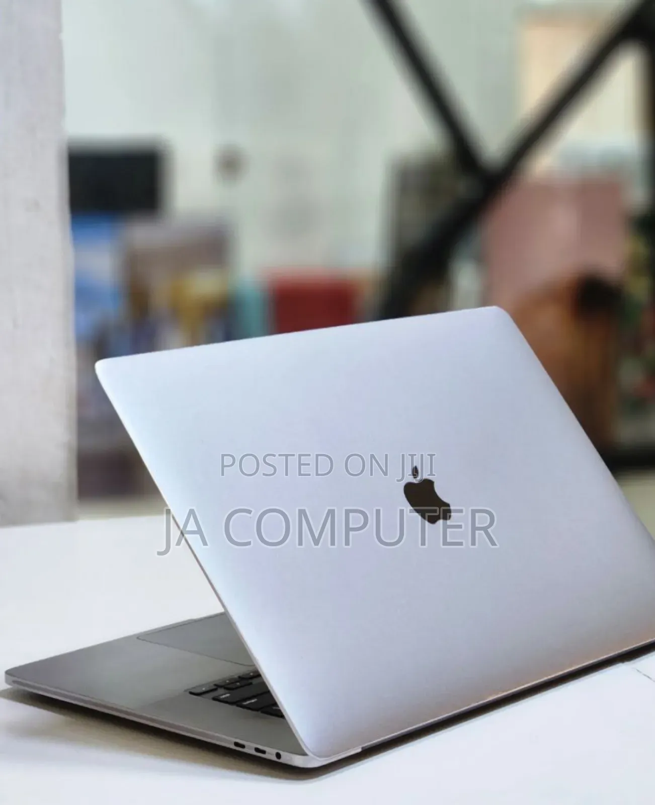 New Laptop Apple MacBook Pro 2019 32GB Intel Core I9 SSD 1T