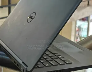 Laptop Dell Latitude 5310 8GB Intel Core I5 SSD 256GB