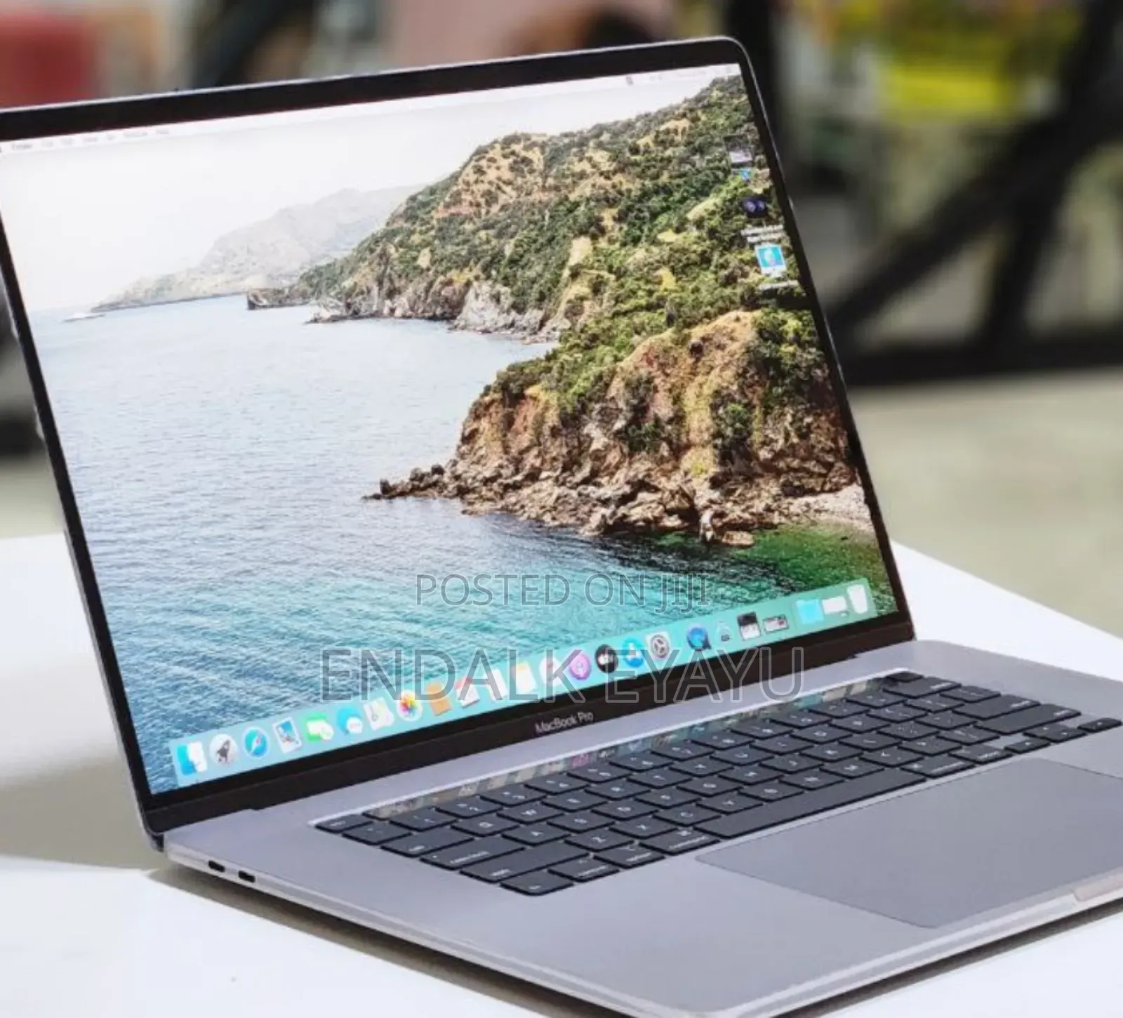 New Laptop Apple MacBook Pro 2019 32GB Intel Core I9 SSD 1T