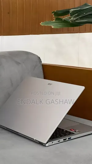 Photo - New Laptop Acer Aspire 3 8GB AMD Ryzen 3 SSD 256GB