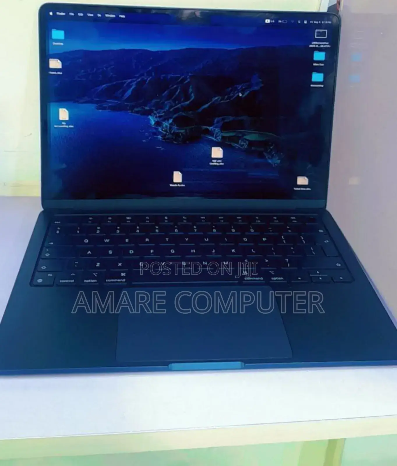 New Laptop Apple MacBook Air 2022 M2 8GB Apple M2 SSD 256GB