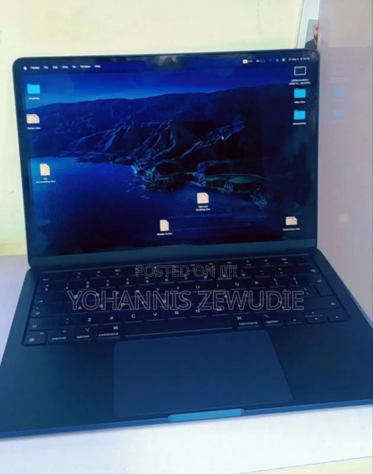 New Laptop Apple MacBook Air 2022 M2 8GB Apple M2 SSD 256GB