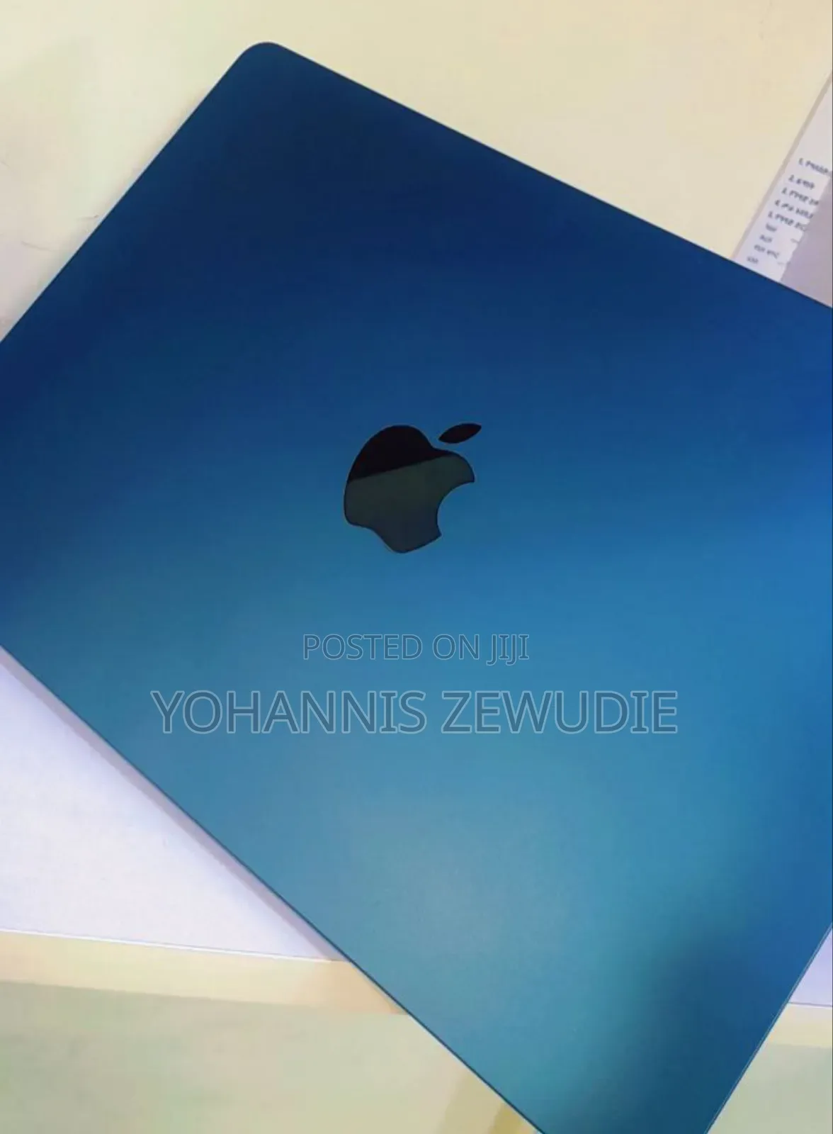 New Laptop Apple MacBook Air 2022 M2 8GB Apple M2 SSD 256GB