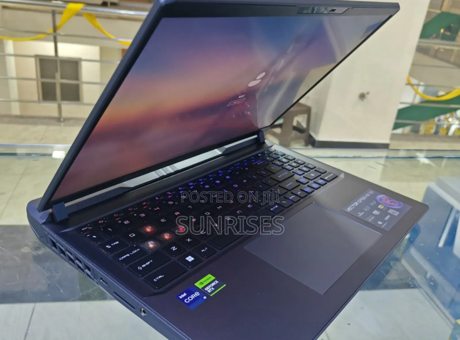 New Laptop MSI Vector GP68 HX 13V 16GB Intel Core I9 SSD 1T