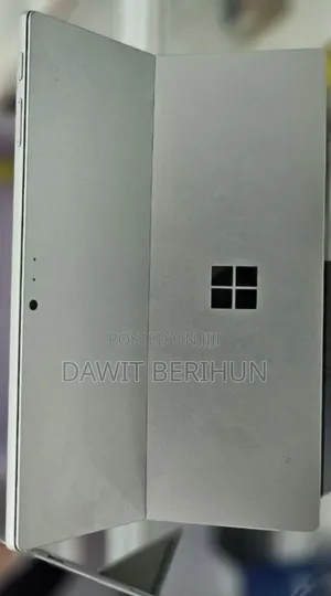 New Laptop Microsoft Surface Pro 5 8GB Intel Core I5 SSD 256GB