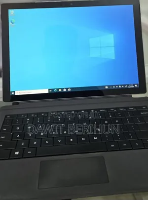 New Laptop Microsoft Surface Pro 5 8GB Intel Core I5 SSD 256GB